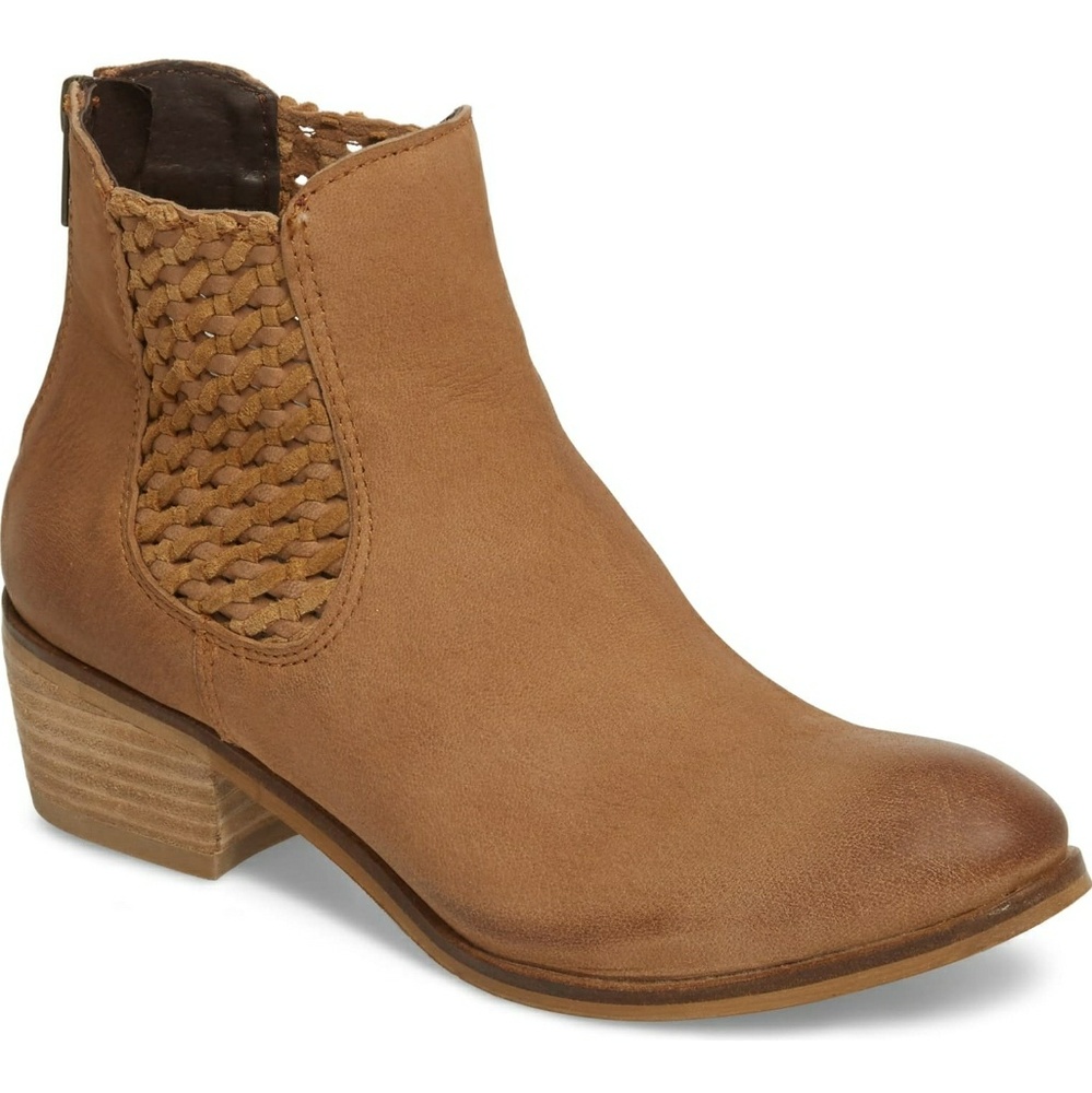 Sbicca Harem Tan Low Boot